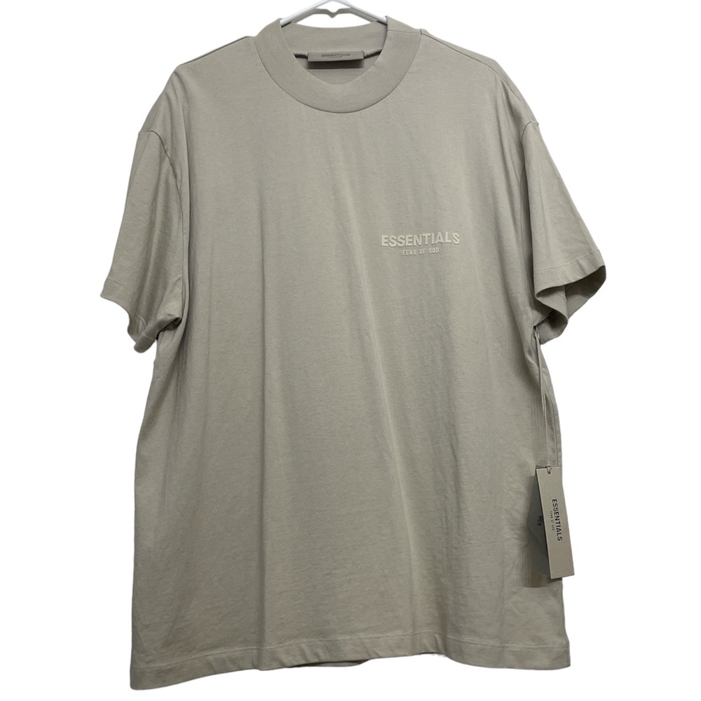 *NWT* ESSENTIALS - FEAR OF GOD MENS SIZE S